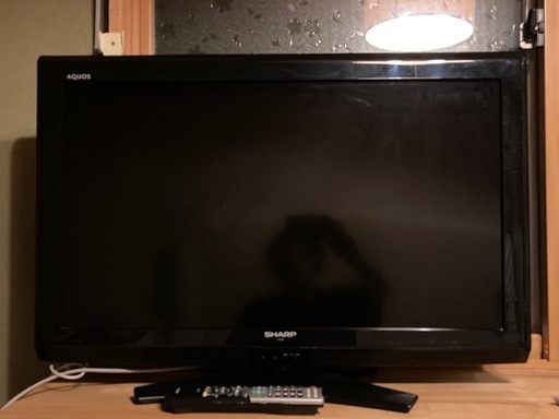 シャープ 32インチ液晶テレビ AQUOS