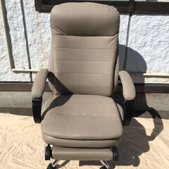JM19144S)オフィスチェア ニトリ 昇降式 キャスター・ひじ掛け付き 幅：約66cm 高さ：約108～118cm 奥行：約72～139cm 中古品【取りに来られる方限定】の画像