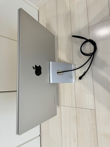 Apple Studio Display - 標準ガラス - 傾きを調整できるスタンド MK0U3J/A [27型 /5K(5120×