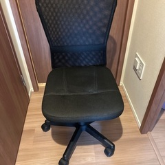 オフィスチェアー（背面メッシュ）