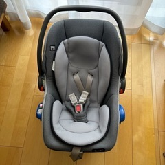 Combi CS9-IFX プリムベビー チャイルドシート