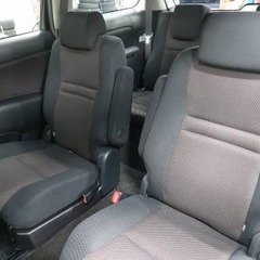 三列シートで家族と友達とゆったりと！！トヨタウィッシュのご紹介の画像