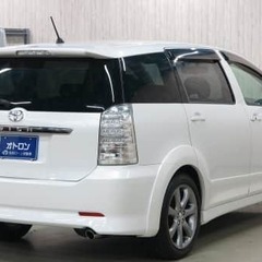 三列シートで家族と友達とゆったりと！！トヨタウィッシュのご紹介の画像