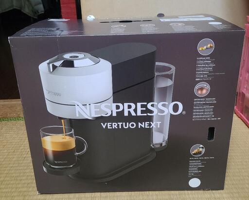 ネスプレッソ　コーヒーメーカー