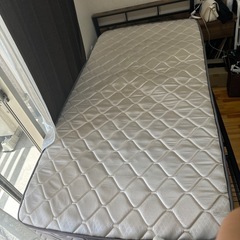 シングルベッドの画像