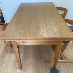 クラッシュゲート ダイニングテーブル 新品