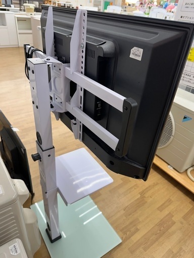 【ドリーム川西店御来店限定】MAXZEN　32型TV  スタンド付き／クリーニング済み 【2001508255600296】 LIFELEX テレビスタンドWH 32～55インチ対応(ホワイト): 家具 