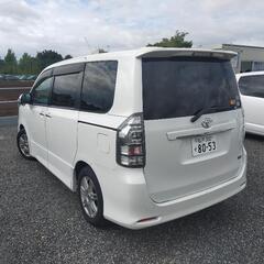 h22年、70後期型ヴォクシー！コミコミ価格！車検R7年5月！の画像