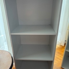 白い3段棚差し上げますの画像