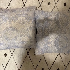 東洋羽毛　クッション2点