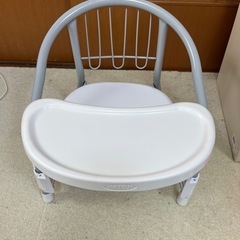カトージのテーブルと豆椅子のセット☆美品！の画像