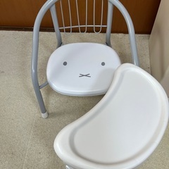 カトージのテーブルと豆椅子のセット☆美品！の画像