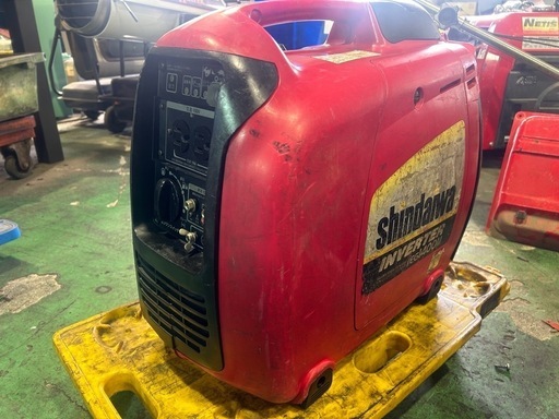 【実働整備済品】shindaiwa 新ダイワ　iEG1400M インバーター発電機