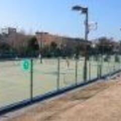主に平日、さいたま市内のテニスコートが取れなくて困ってる方！