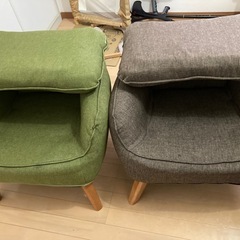 ※茶色は受け渡し者決まりました。黄緑のみお譲り可能。　1人がけソファの画像