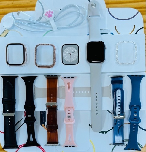【美品・オマケわんさか】Apple Watch series8 45mm GPS スターライト