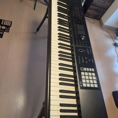 Roland FA-08 ピアノタッチ(調整スタンド、ペダル付)