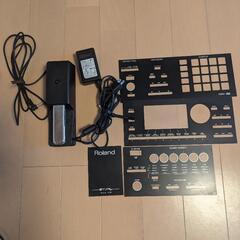 Roland FA-08 ピアノタッチ(調整スタンド、ペダル付)の画像