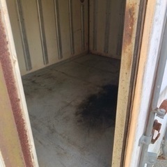 トラックの箱 倉庫の画像