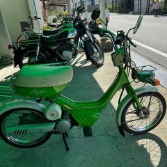 スージー　fa50 バイク屋さんに　展示中の画像