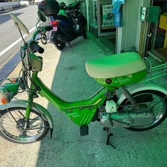 スージー　fa50 バイク屋さんに　展示中の画像