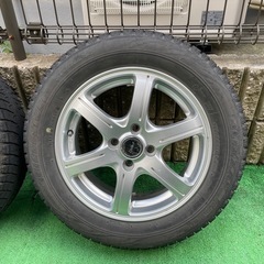 175/65R15  84Q  スタッドレスタイヤの画像