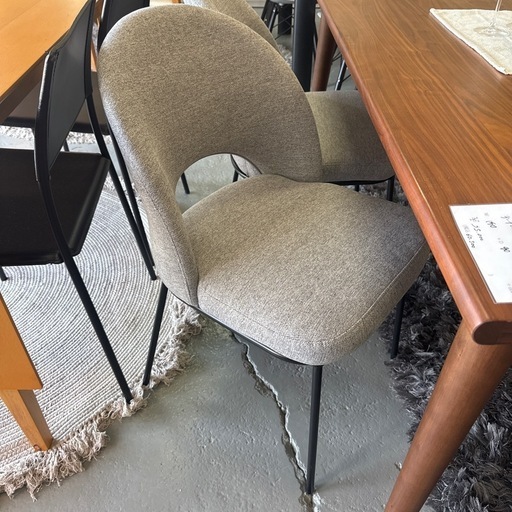 ダイニングテーブルセット　テーブル:大塚家具