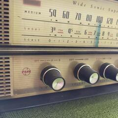 ラジオ 古くて汚れています！