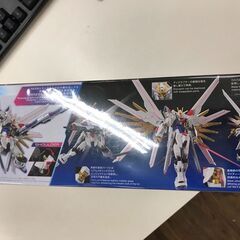 HG　1/144　マイティーストライクフリーダムガンダム【ジャングルジャングルイズミヤ広陵店】の画像