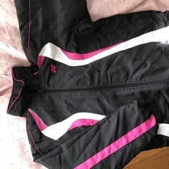 ウィンドブレーカーの画像