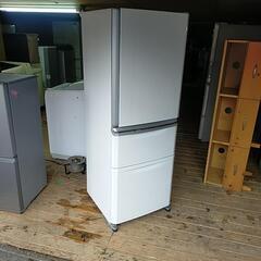 2017年式三菱ノンフロン3枚ドア冷蔵庫