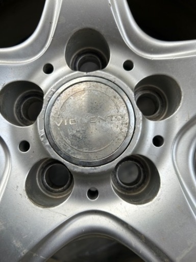 プリウスに履いてたアルミとスタットレス　車のパーツ タイヤ、ホイール
