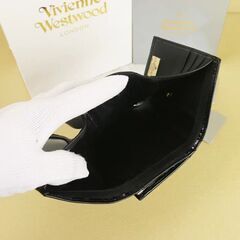 Vivienne Westwood ヴィヴィアンウエストウッド　三つ折り財布の画像