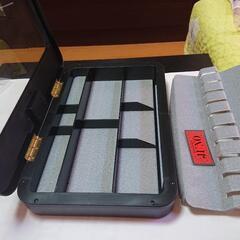 中古・アクセサリーショーケース2個の画像