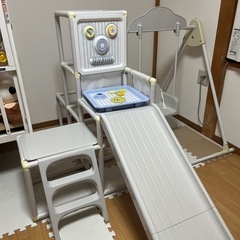 【訳あり】室内ジャングルジム　ブランコ　すべり台　鉄棒