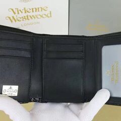 Vivienne Westwood ヴィヴィアンウエストウッド　三つ折り財布の画像