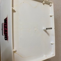 ステンドグラスのガラスの切り口を滑らかにするルーターとガラスいろいろ。の画像