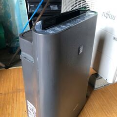 シャープ　KC-500Y9-H　ヤマダ電機オリジナルモデル　【PM2.5対応】　プラズマクラスター搭載加湿空気清浄機　（空清23畳まで／加湿14畳まで）グレー系の画像