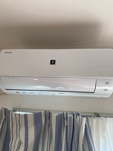 エアコン　SHARP シャープ　まだ比較的新しい　　