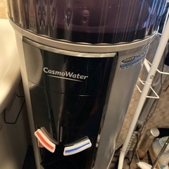 お掃除ロボ付きサーバーの画像