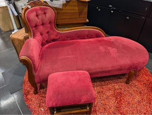 アンティーク風2人掛けソファ【オットマン付】レッド