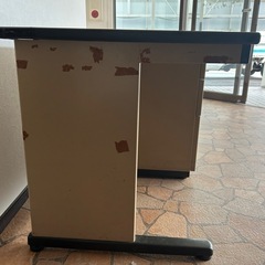 デスク　事務机　引出し付の画像