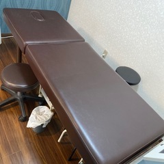 差し上げます！本格エステベッド　ブラウン