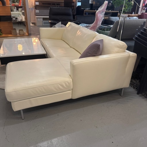 IDC大塚家具　カウチソファ　ホワイト