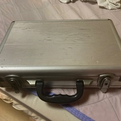 アルミアタッシュケース