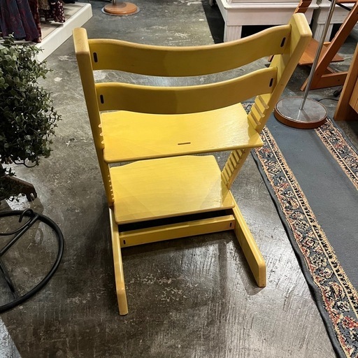 北海道  帯広  ハイチェア  ベビーチェア  STOKKE  トリップトラップ  家具  椅子  チェア  モノココ  モノココ帯広
