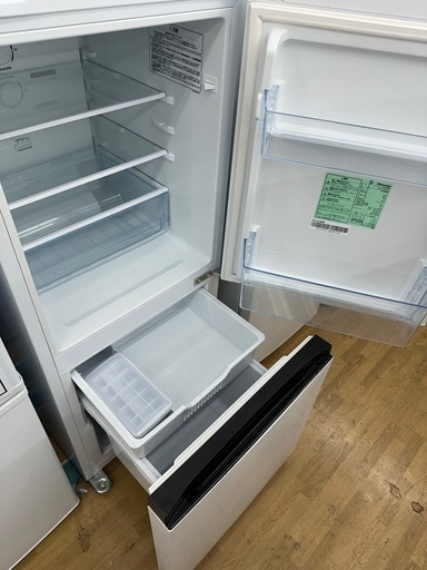 【ドリーム川西店御来店限定】ハイセンス　冷蔵庫　HR-D13E2W／クリーニング済み 【2002211255601711】