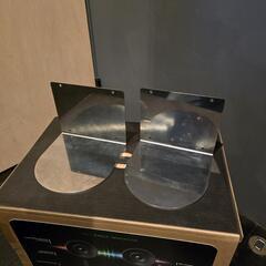 パソコンの液晶モニタの裏に設置する置台