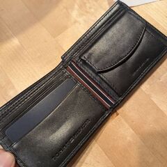【新品未使用】TOMMY HILFIGER 二つ折財布の画像