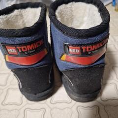 トミカブーツ17センチ暖かブーツ冬の画像